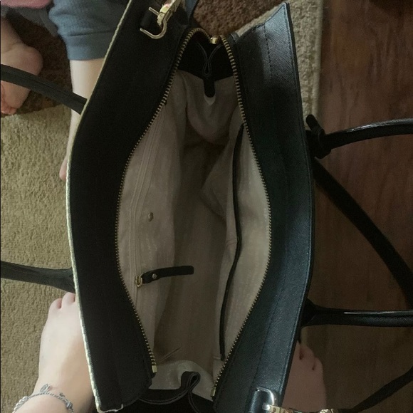 Kate Spade Purse - Picture 2 of 5